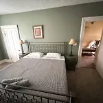 North East Colonial 55