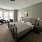 North East Colonial 55