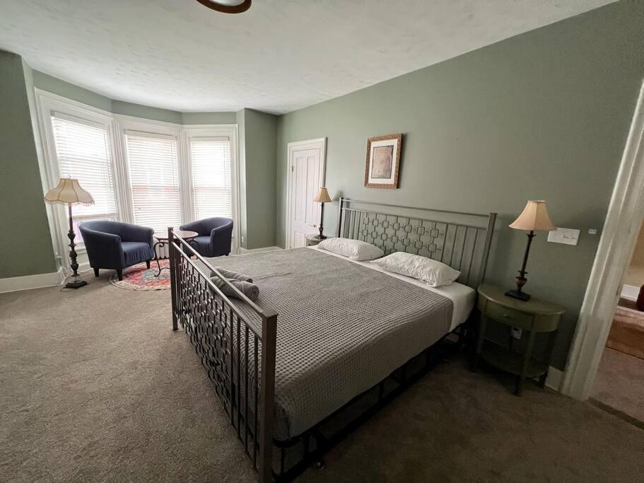 Colonial 55 Holiday home